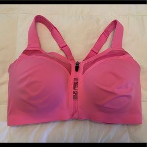 VS Knockout Sports Bra